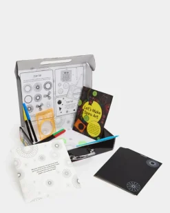 Outlet Dunnes Stores Activity Case