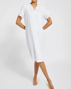 Outlet Dunnes Stores Broidery Short Sleeve Nightdress