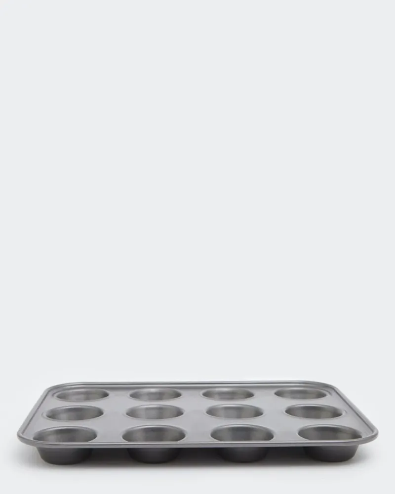 New Dunnes Stores 12-Cup Non-Stick Muffin Tin