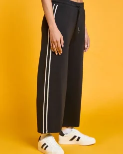 Outlet Dunnes Stores Helen Steele Black Modal Crop Soft Touch Trousers