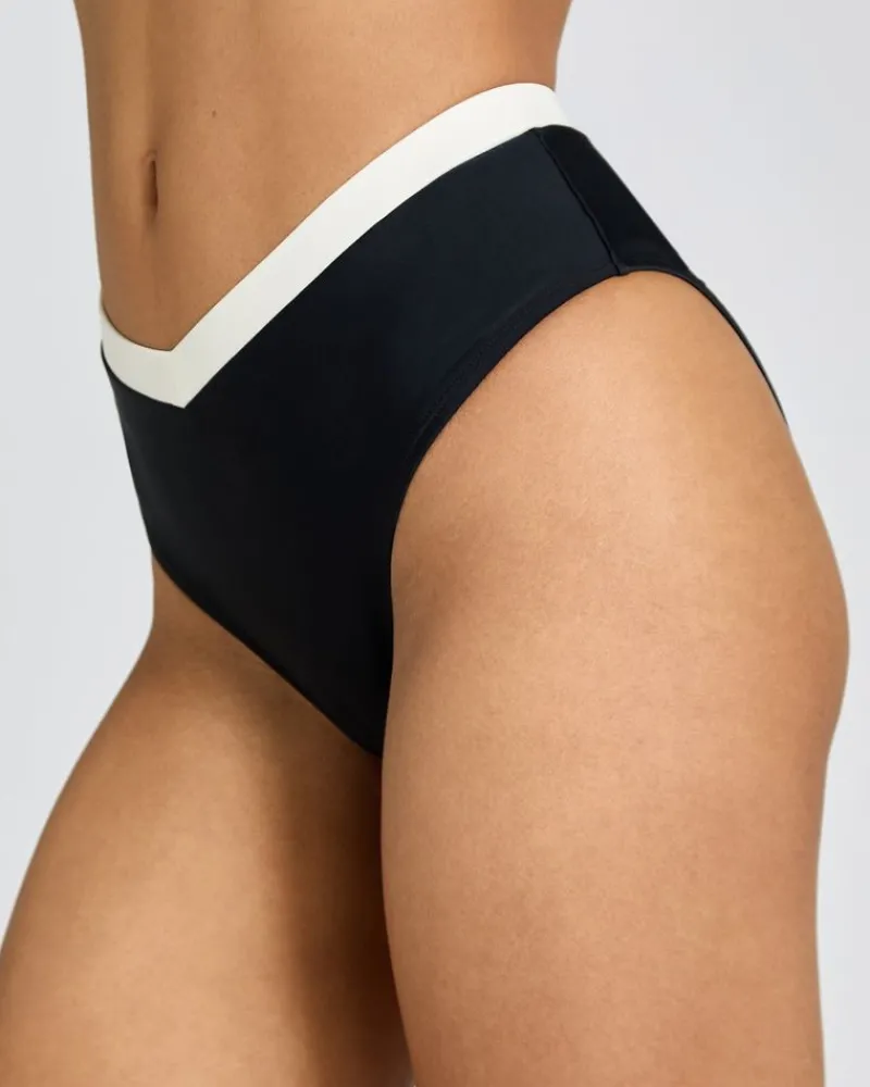 New Dunnes Stores Sports Binding Bikini Brief