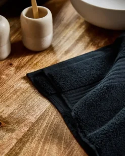 Sale Dunnes Stores Ultimate Luxury Hand Towel